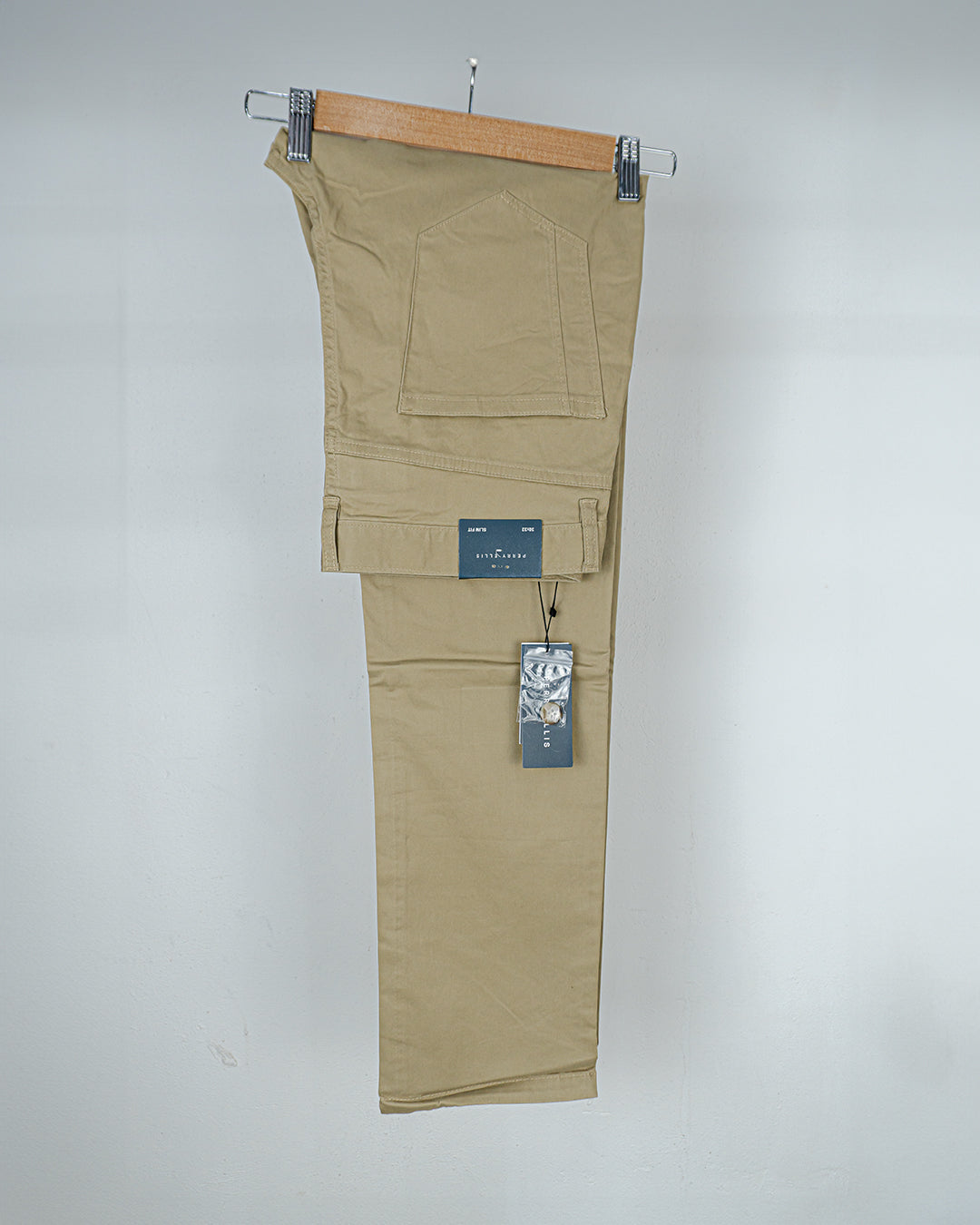 Pantalón Perry Ellis, Color caqui.