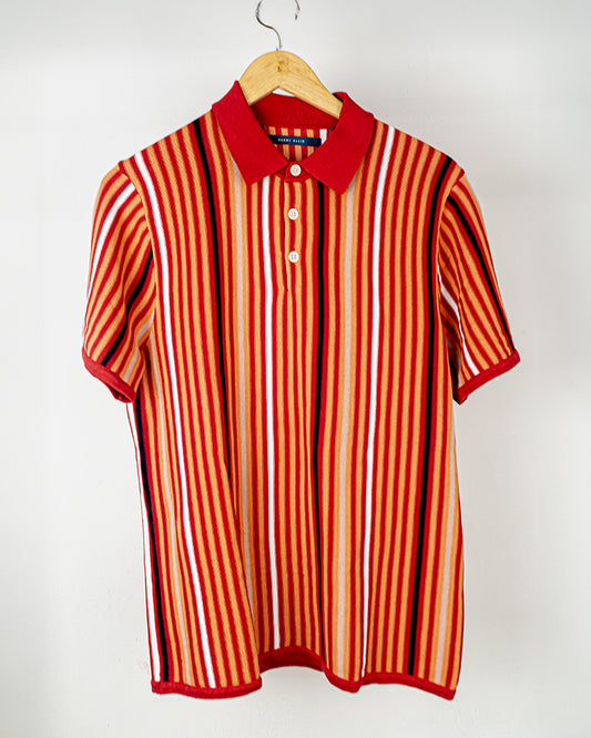 Tipo polo Perry Ellis, lineas multicolor.